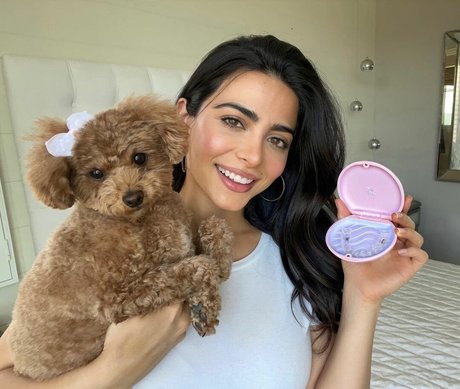 Emeraude Toubia photo 104