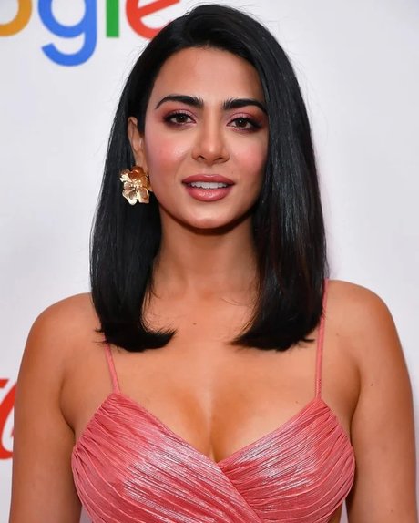 Emeraude Toubia photo 129
