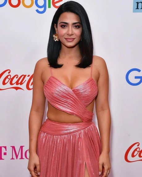 Emeraude Toubia photo 145