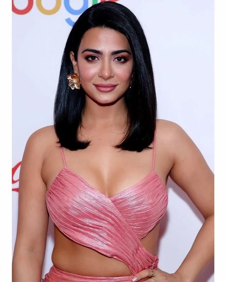 Emeraude Toubia photo 146