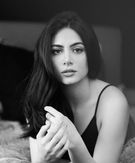 Emeraude Toubia photo 149