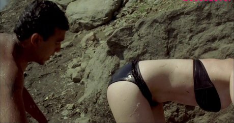 Emilia Clarke photo 41
