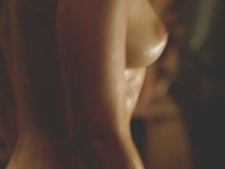 Emilia Clarke photo 98