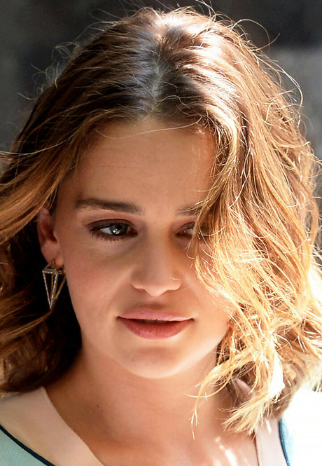 Emilia Clarke photo 200