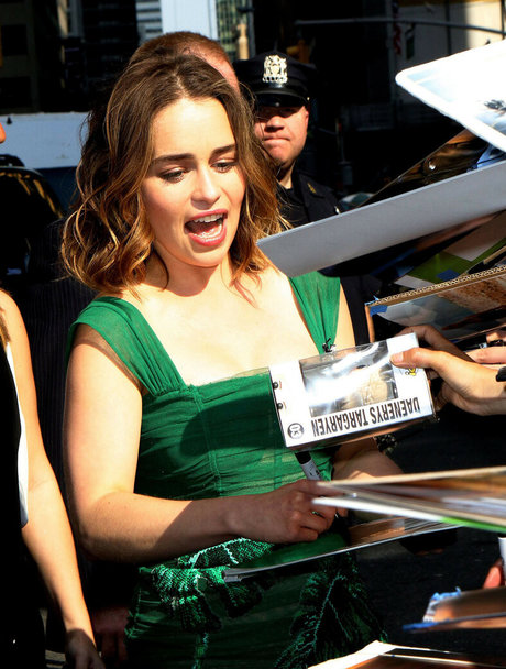Emilia Clarke photo 300