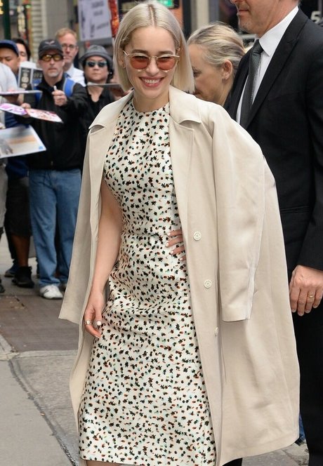 Emilia Clarke photo 353