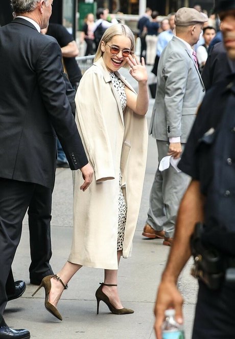 Emilia Clarke photo 365