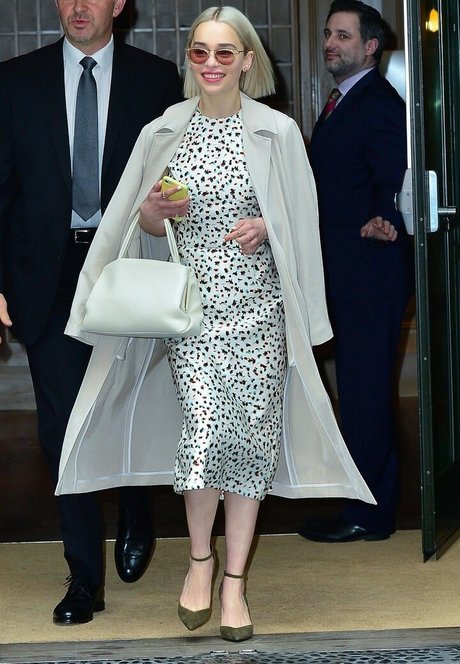Emilia Clarke photo 368