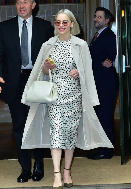 Emilia Clarke photo 369