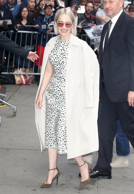 Emilia Clarke photo 376