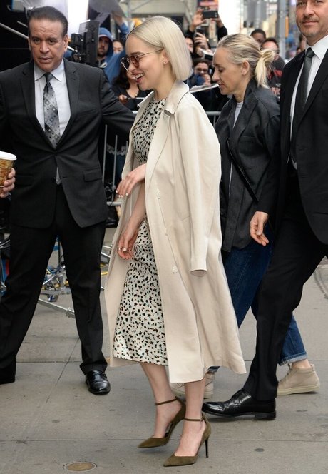 Emilia Clarke photo 378