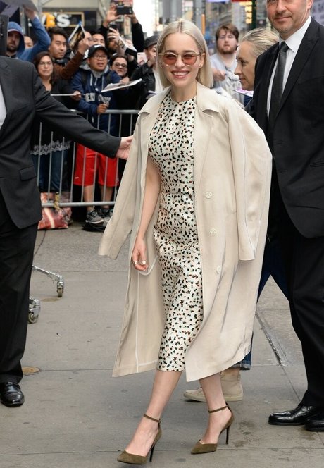 Emilia Clarke photo 381