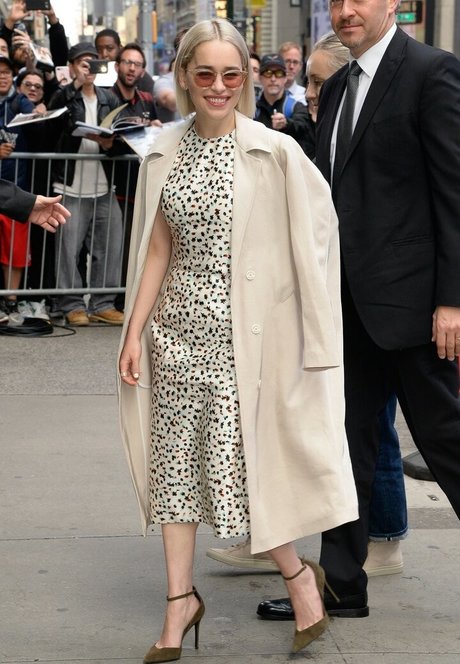Emilia Clarke photo 387