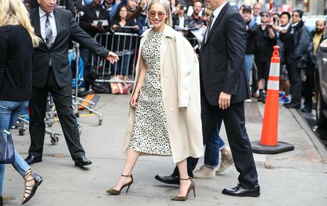 Emilia Clarke photo 400