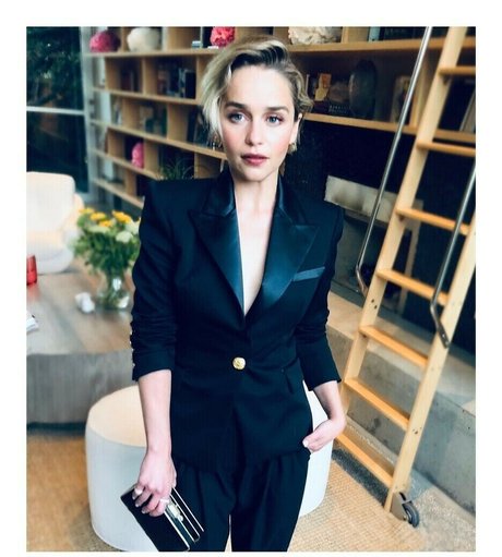 Emilia Clarke photo 485