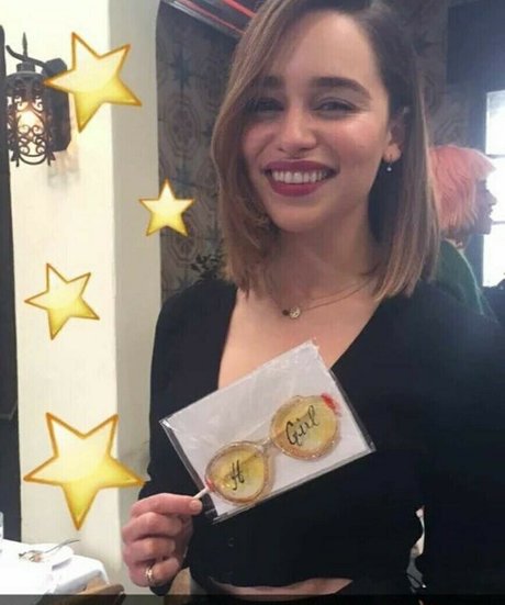 Emilia Clarke photo 549