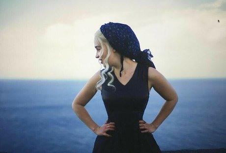 Emilia Clarke photo 560