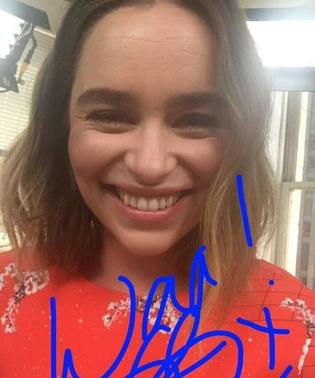 Emilia Clarke photo 622