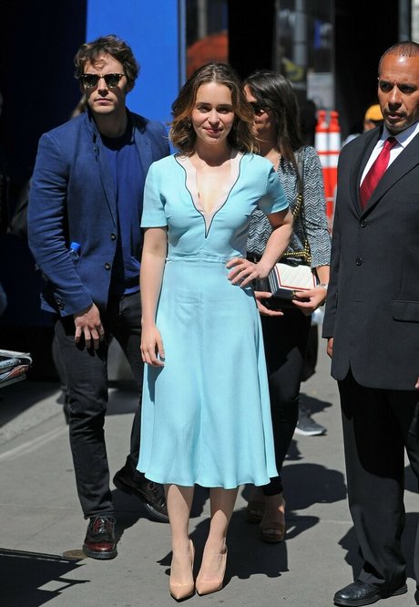 Emilia Clarke photo 719