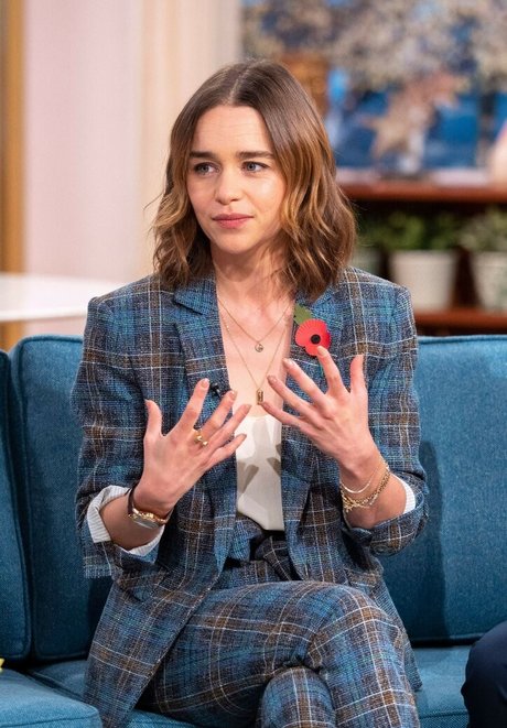 Emilia Clarke photo 812