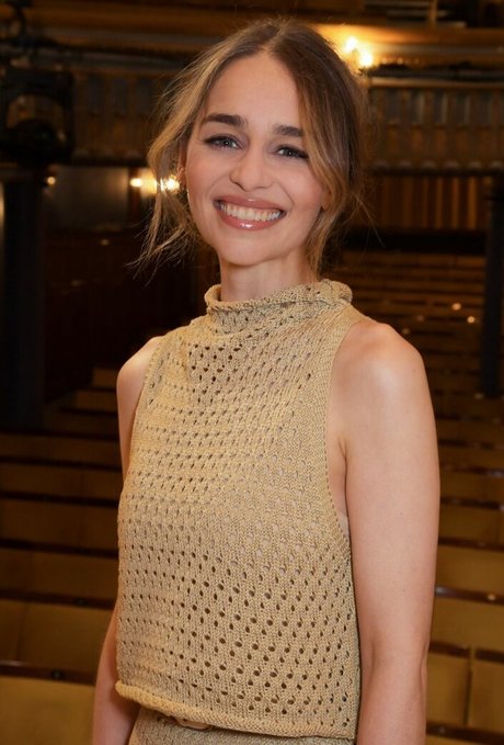Emilia Clarke photo 860