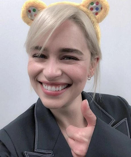 Emilia Clarke photo 906