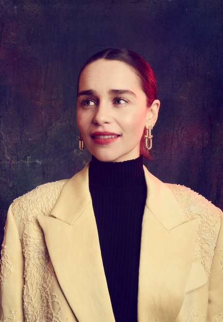 Emilia Clarke photo 916