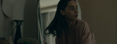 Emilia Clarke photo 1018