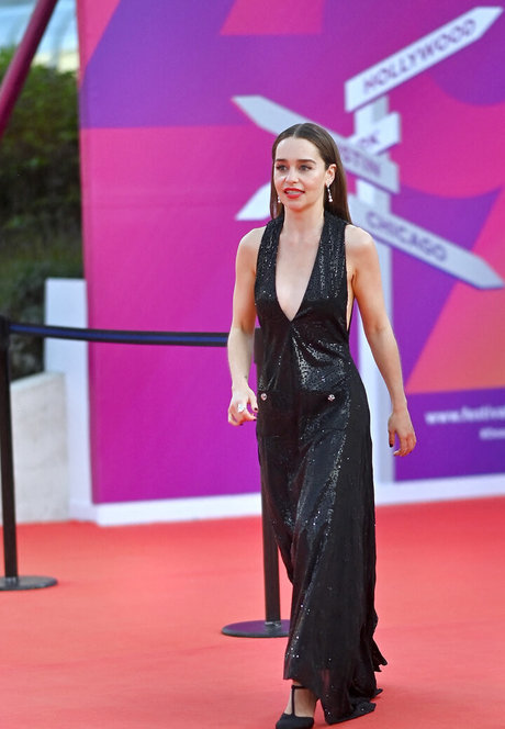 Emilia Clarke photo 1063