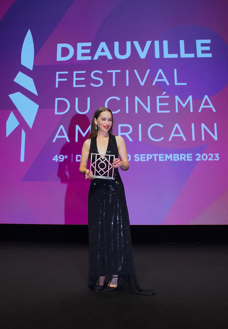 Emilia Clarke photo 1079
