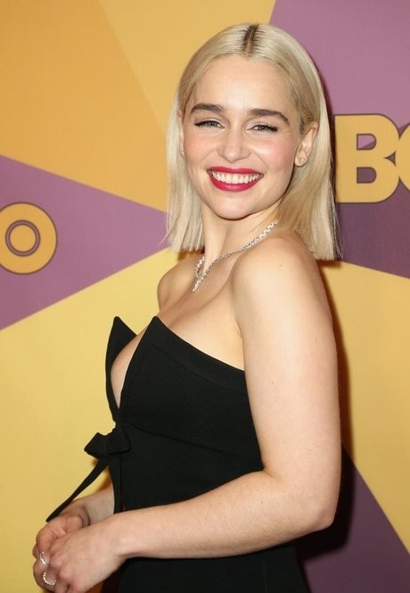 Emilia Clarke photo 1113