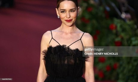 Emilia Clarke photo 1137