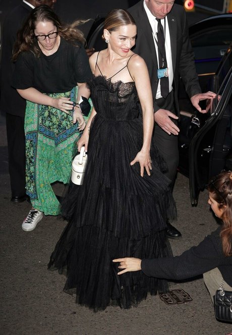 Emilia Clarke photo 1141