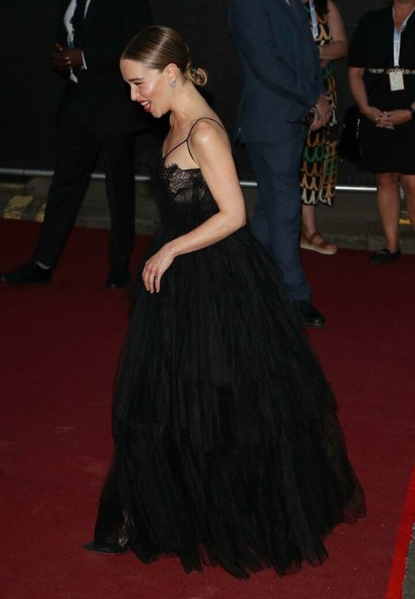 Emilia Clarke photo 1146