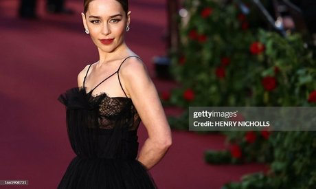 Emilia Clarke photo 1151