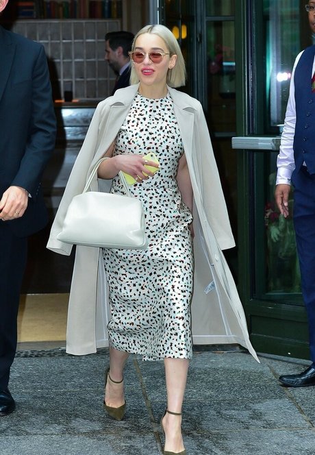 Emilia Clarke photo 1160