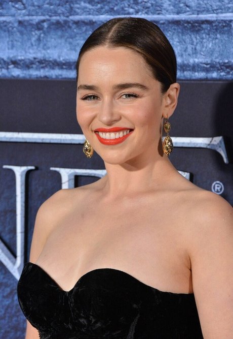 Emilia Clarke photo 1167