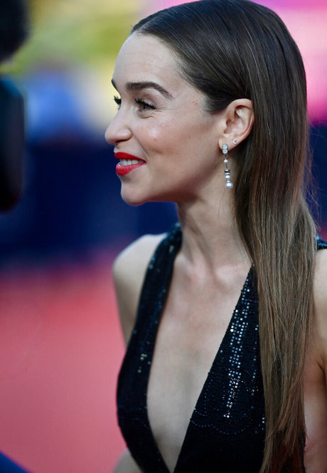 Emilia Clarke photo 1172