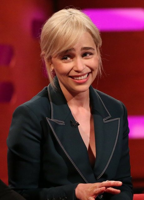 Emilia Clarke photo 1176