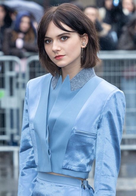 Emilia Jones photo 17