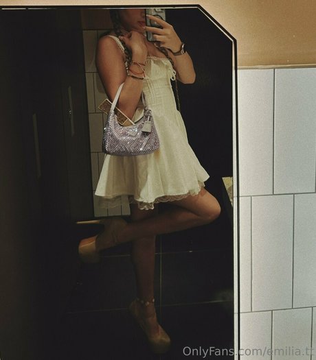 Emilia.tt photo 14