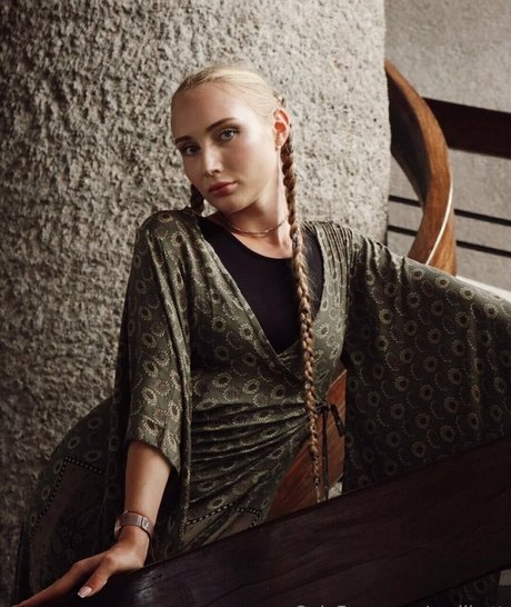 Emilia.tt photo 196