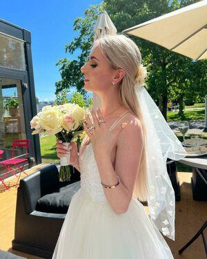 Emily Bellexx photo 25