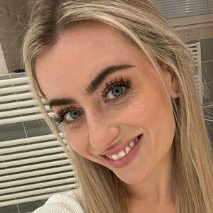 Profile photo of Emily Bellexx