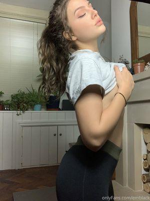 Emily BIack photo 154