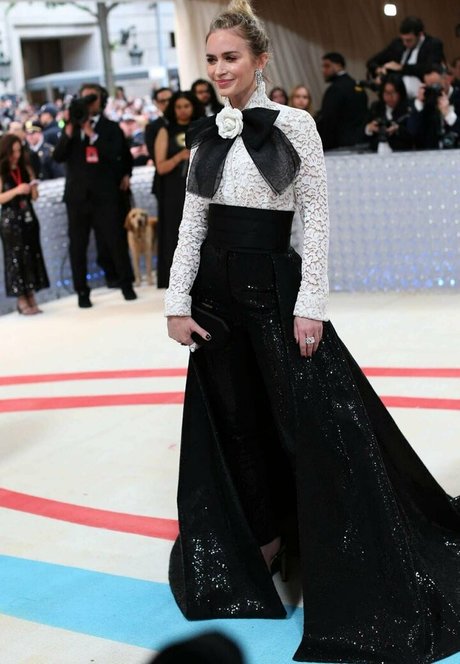 Emily Blunt photo 45