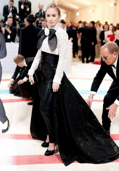 Emily Blunt photo 57