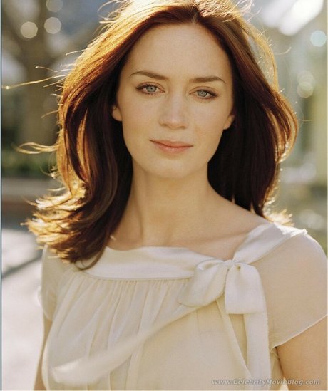Emily Blunt photo 120