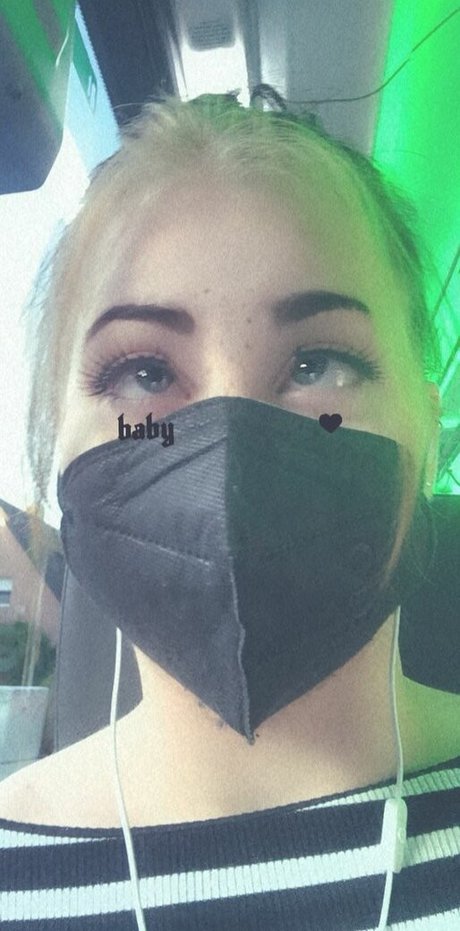 Emily Erdbeer photo 1