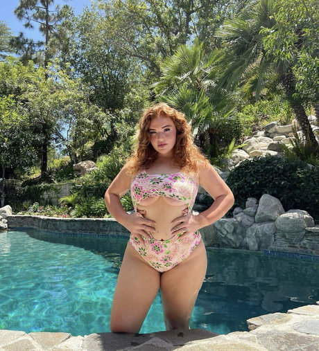 Emily Fowler photo 1